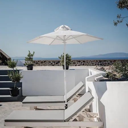 Captain John - Oia Center Apartmán